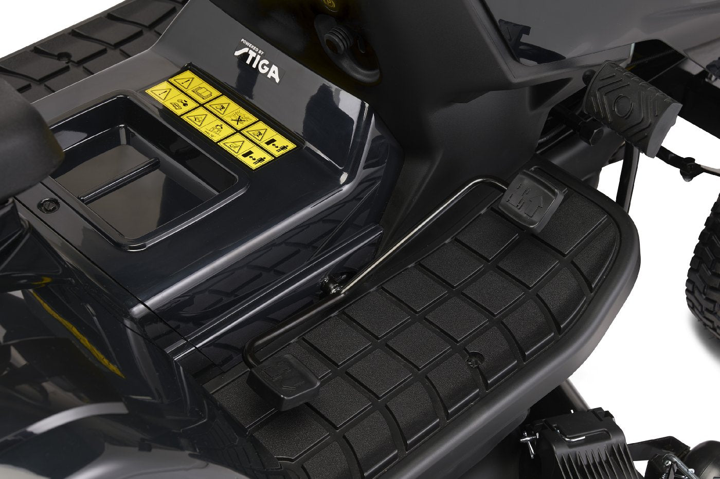 Alpina Rasentraktor AT3 108 HA – Modell 2025